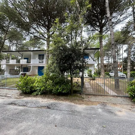 Antonietta 3, Tra Pineta E Mare Apartment