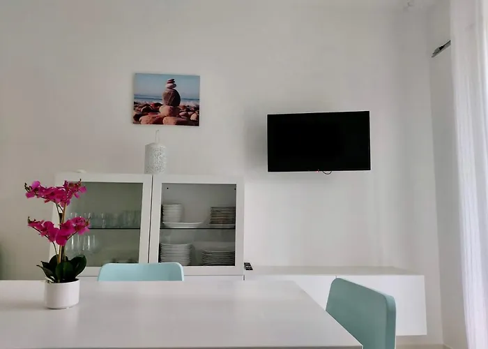 Antonietta 3, Tra Pineta E Mare Apartman *