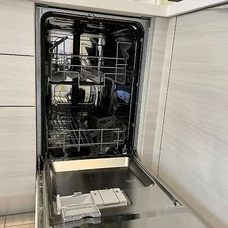 Antonietta 3, Tra Pineta E Mare *