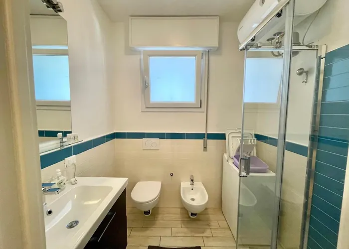 아파트 Antonietta 3, Tra Pineta E Mare